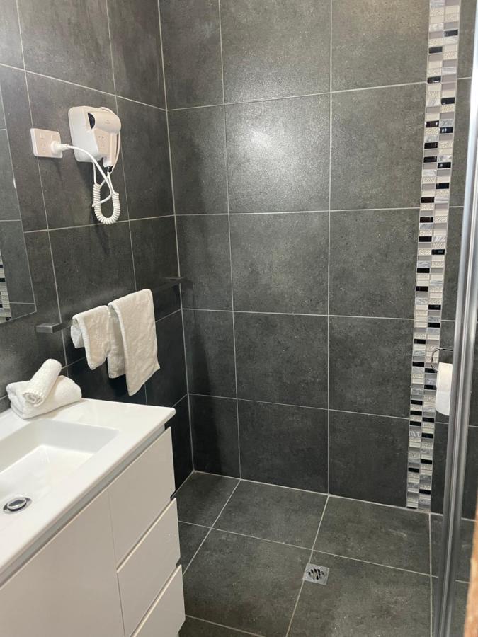 Shepparton Motor Inn Tudor House Motel מראה חיצוני תמונה