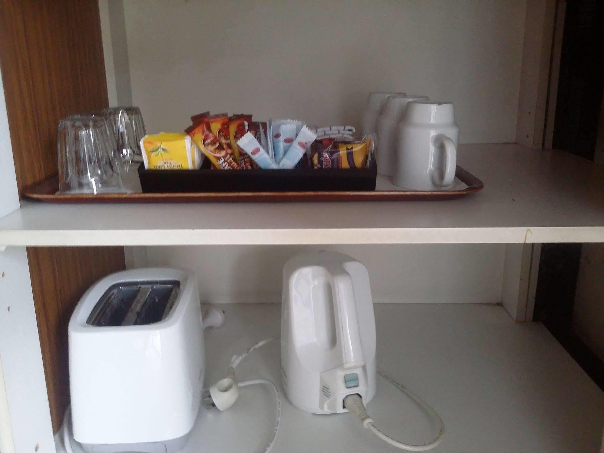 Shepparton Motor Inn Tudor House Motel מראה חיצוני תמונה